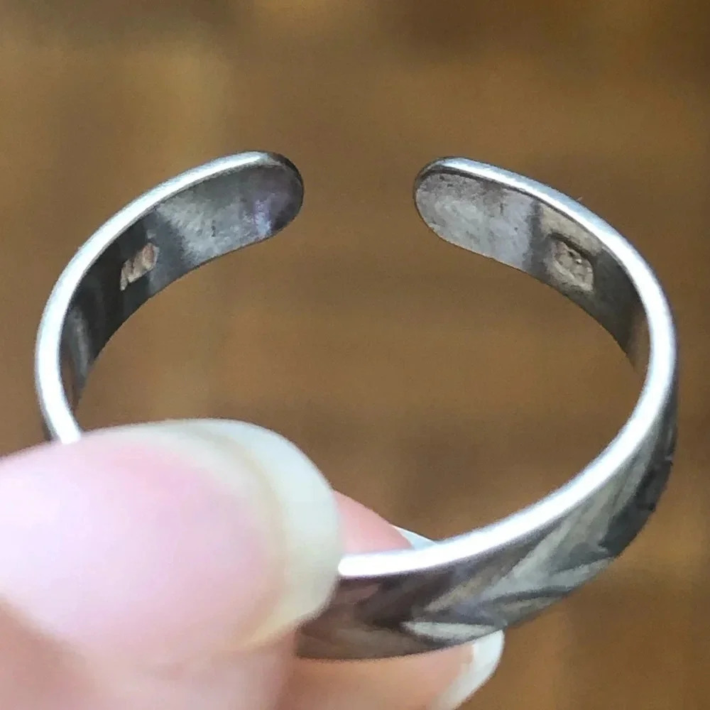 Sterling Silver Adjustable Ring - Picture 6 of 8